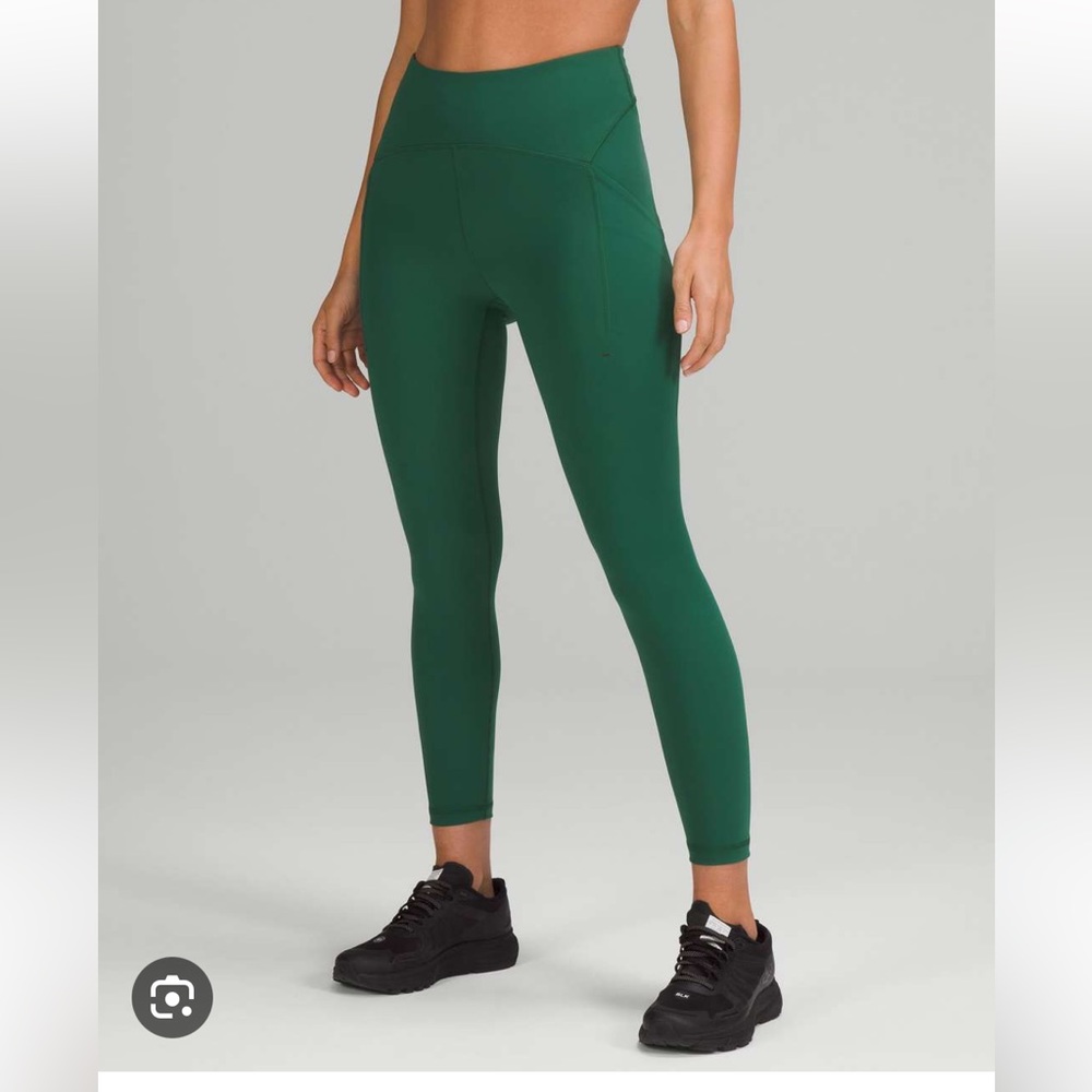 Lululemon Power Thru HR Tight 25” in Evergreen